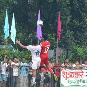  लेटाङलाई पराजित गरी इटहरी पुग्यो सुन्दरहरैंचा मेयर गोल्डकप फुटबलको सेमीफाइनलमा