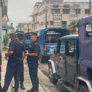 विराटनगरका उद्योगीको घरमा प्रहरी छापाः प्रमाण नभेटिएपछि निजी क्षेत्रले उठायो लगानी सुरक्षाको प्रश्न विराटनगरका उद्योगीको घरमा प्रहरी छापाः प्रमाण नभेटिएपछि निजी क्षेत्रले उठायो लगानी सुरक्षाको प्रश्न