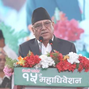 गगनलाई प्रचण्डले भने, ‘मैले भनेको क्रमभङ्ग गर्नुभयो, अगाडि बढ्नुस्, हामी साथ दिन्छौँ’ गगनलाई प्रचण्डले भने, ‘मैले भनेको क्रमभङ्ग गर्नुभयो, अगाडि बढ्नुस्, हामी साथ दिन्छौँ’